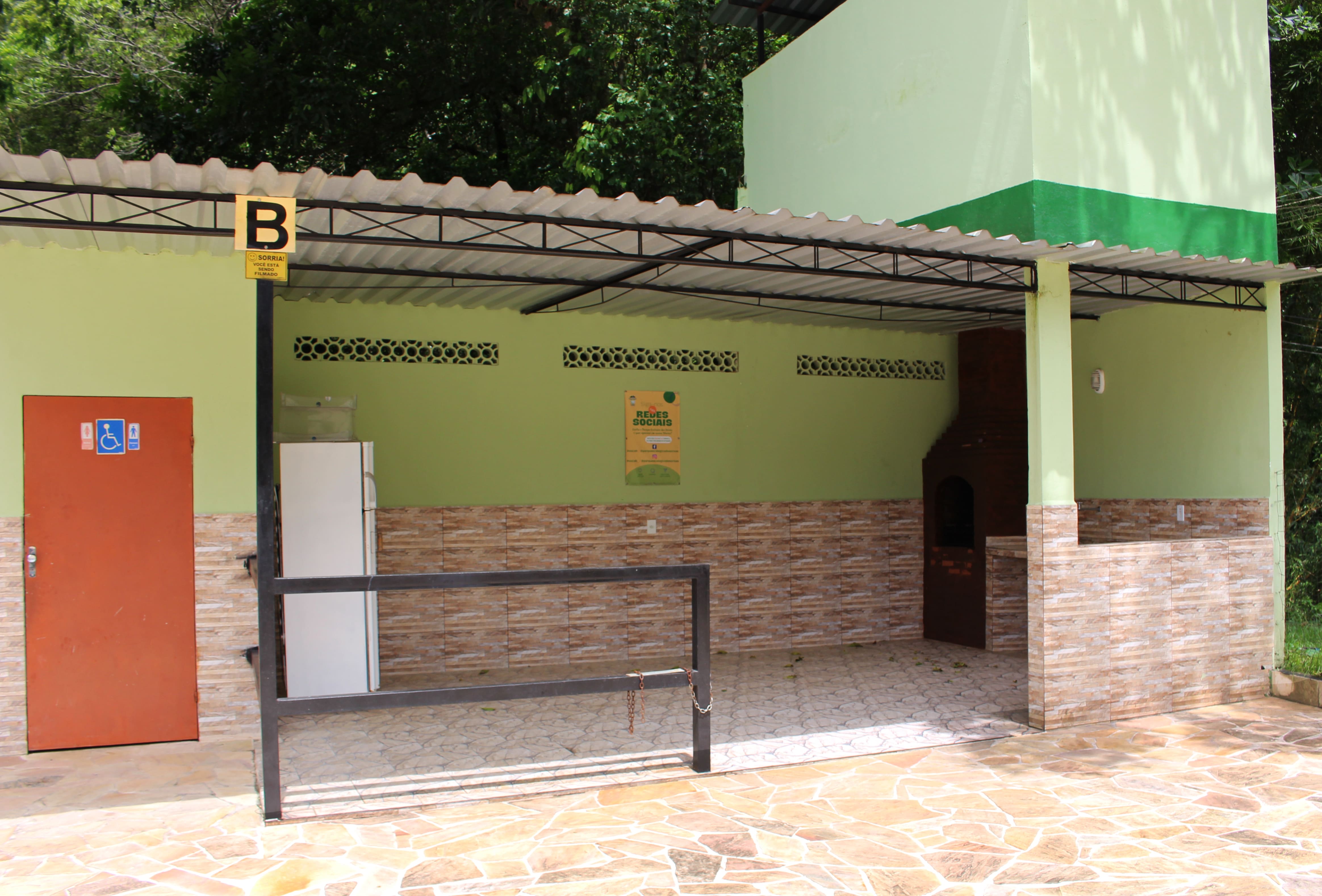 AREA DE LAZER B